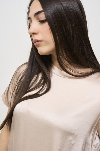 Women's pink satin t-shirt - 3