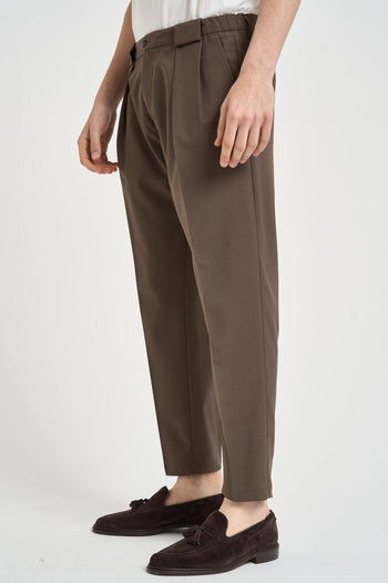 Pantalone uomo con pinces marrone - 3