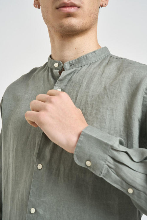 Camicia uomo in lino verde salvia - 2