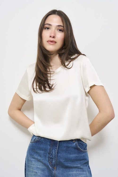 Women's white crew neck t-shirt - 2