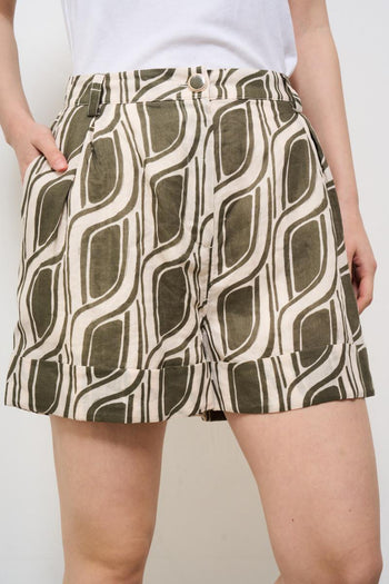 Shorts donna in fantasia verde - 5