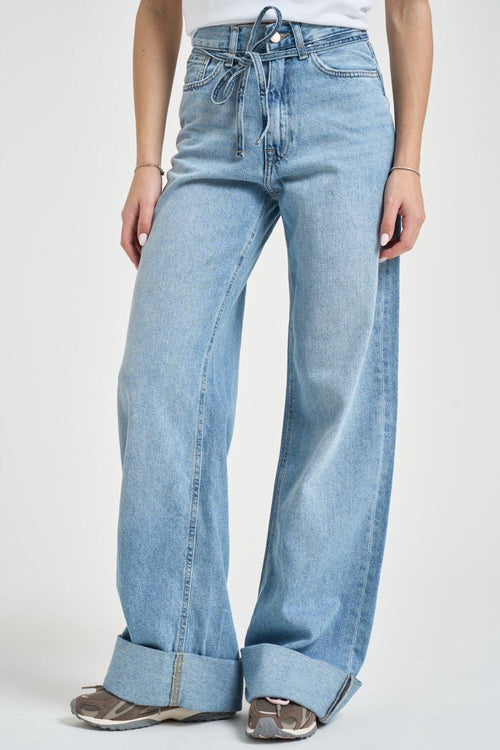 Jeans donna zampa in denim blu chiaro - 2