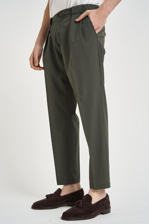 Pantalone uomo con pinces verde - 2