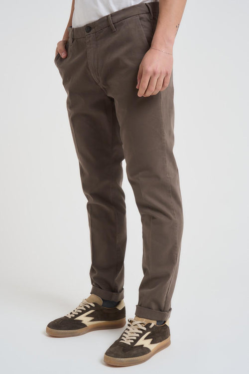 Pantalone uomo slim fit marrone - 2
