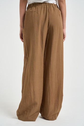 Pantalone donna con pinces cammello - 3