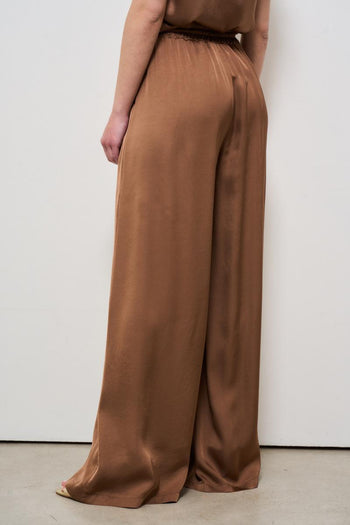 Pantalone donna a palazzo satinato marrone - 5
