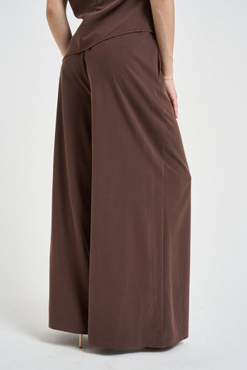 Abito con blusa e pantalone marrone - 9