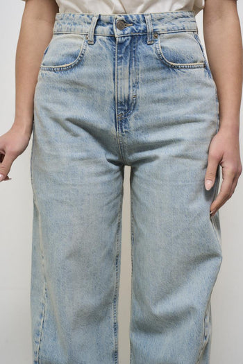 Women's regular jeans in light denim - 6