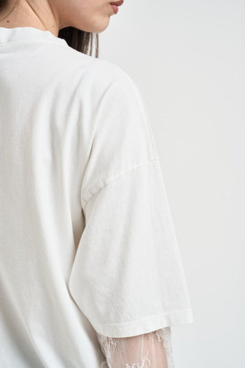 T-shirt donna bianca con maniche in pizzo - 4