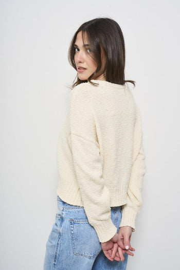 Women's cream cropped sweater - 3