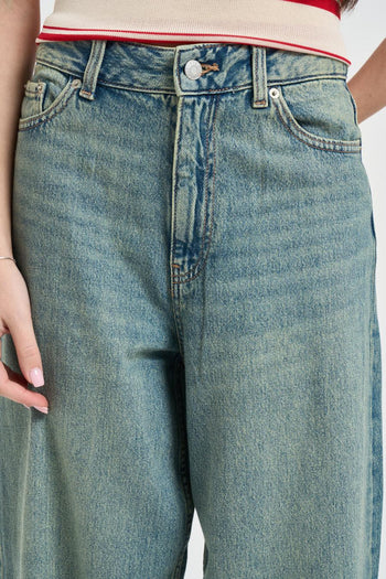 Jeans donna baggy in denim sabbiato - 5