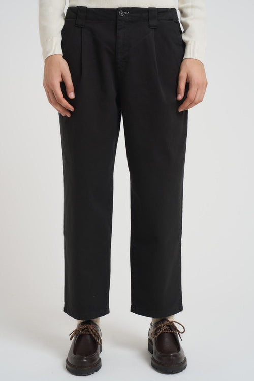 Pantalone uomo con pinces nero