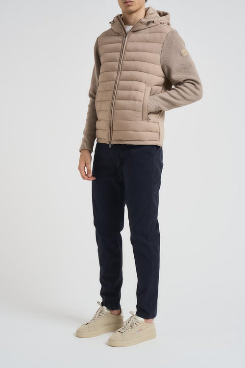 Piumino uomo con manica in maglia beige