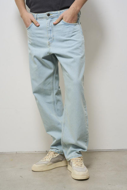 Cleveland Men's Jeans in Light Denim - 2