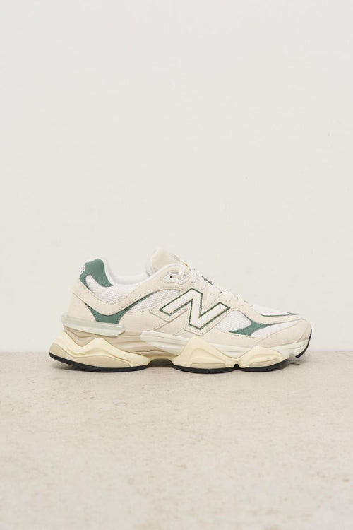 Sneakers uomo 9060 bianche e verde salvia