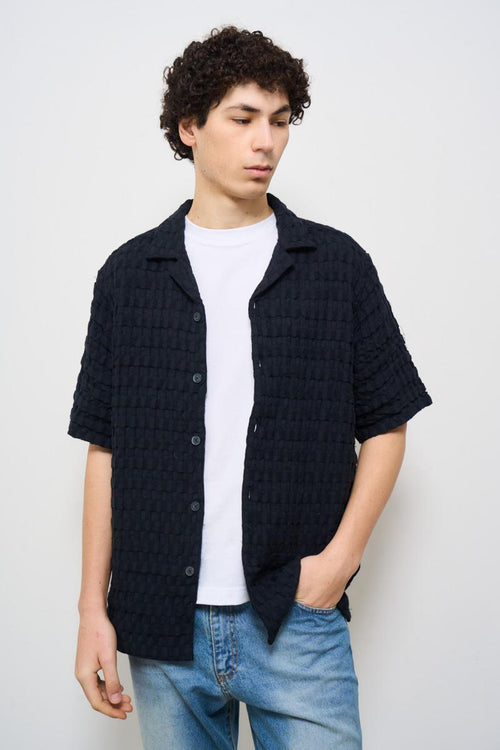 Camicia uomo traforata nera