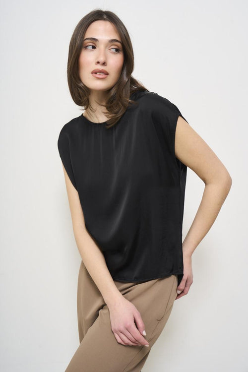 Black Sleeveless Women's Blouse - 2