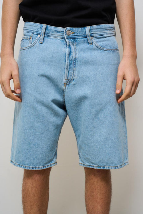 Bermuda uomo in denim chiaro