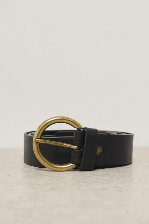 Black women's leather belt