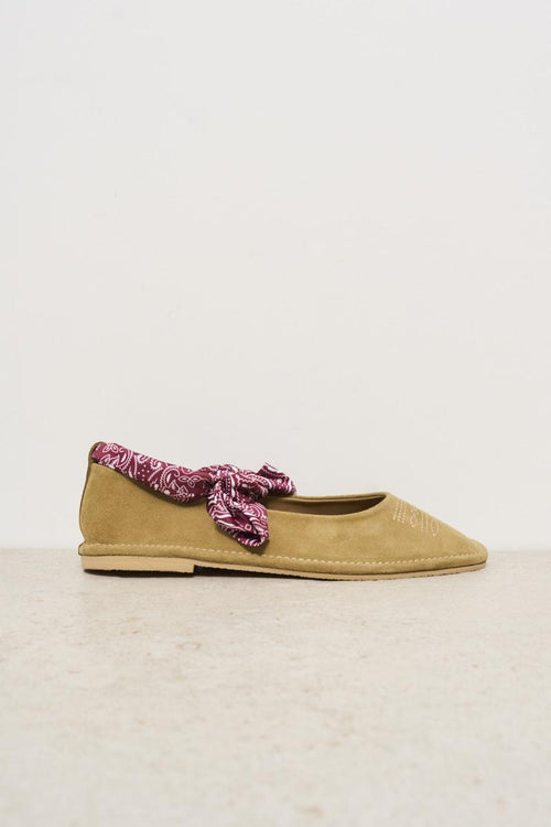 Women's beige suede ballerina