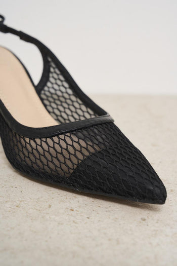 Scarpa con tacco traforata nera - 5