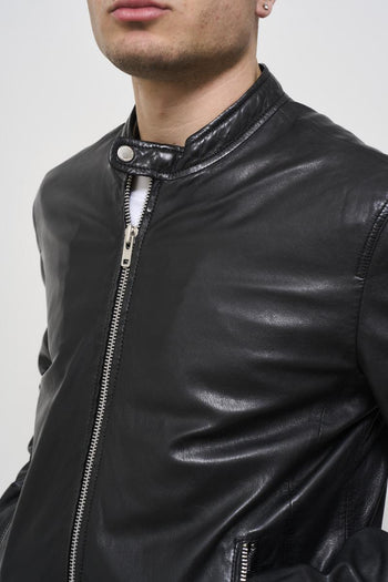 Men's black leather jacket - 3