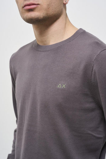 Men's grey crew neck sweater. - 3