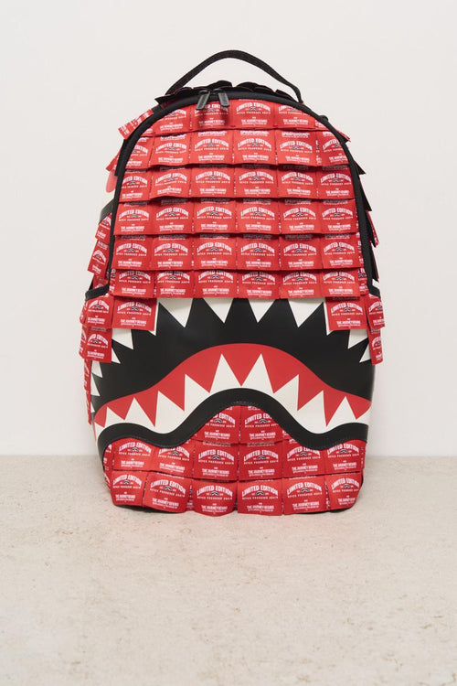 Men's backpack in red and black pattern