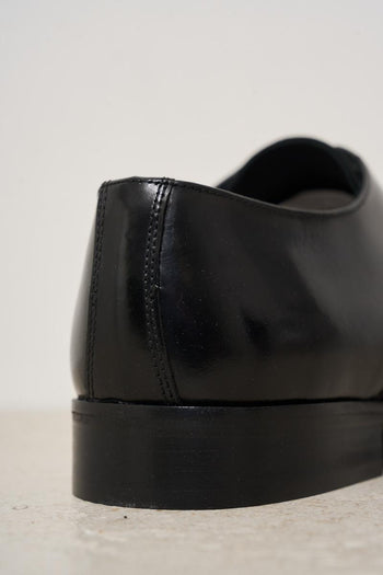 Stringata uomo nera - 6