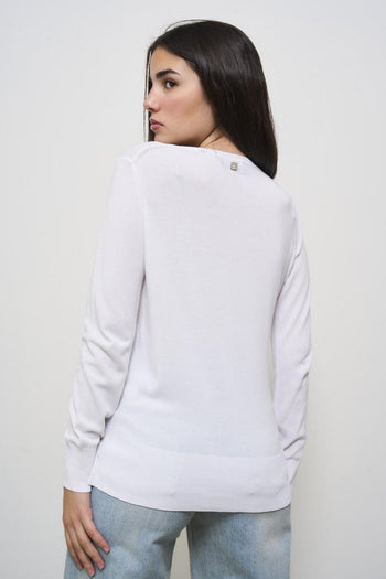 Women's white crew neck sweater - 5