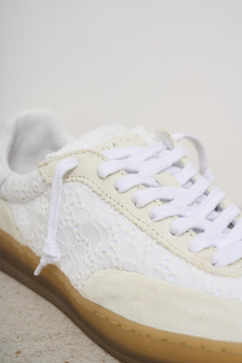 Women's Sporty White Sneakers - 6