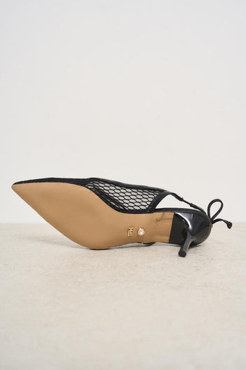 Scarpa con tacco traforata nera - 8
