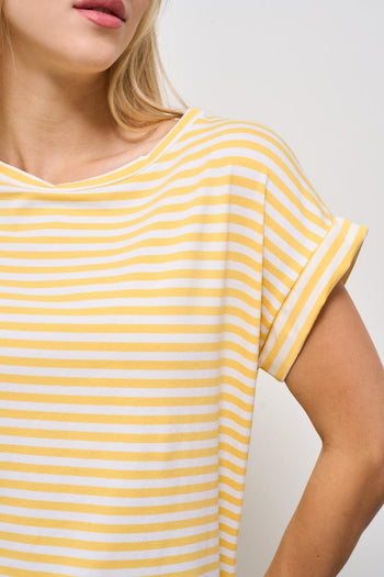 T-shirt donna girocollo a righe gialla - 3
