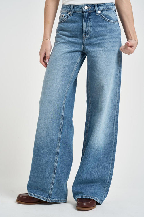 Jeans donna wide leg in denim medio