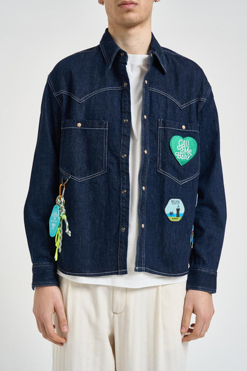 Camicia uomo in denim scuro con patch - 2