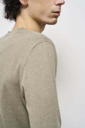 Men's sage green crew neck sweater - 6