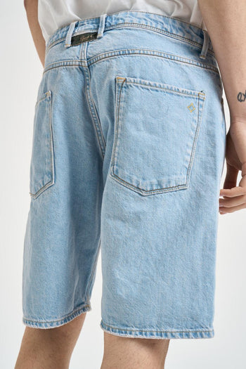 Bermuda uomo in denim chiaro - 4