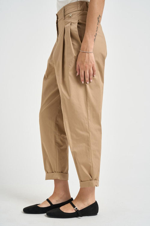 Pantaloni donna con pinces beige - 2