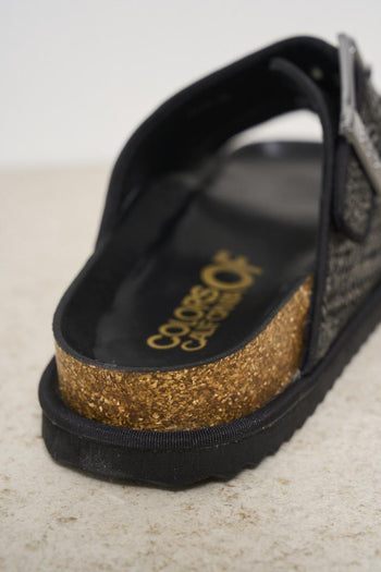 Women's sandal in black laminated raffia - 6