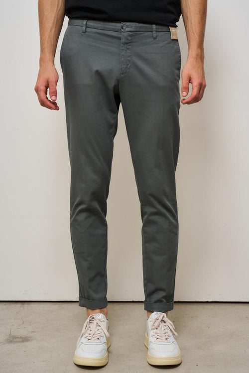 Pantalone uomo chino grigio