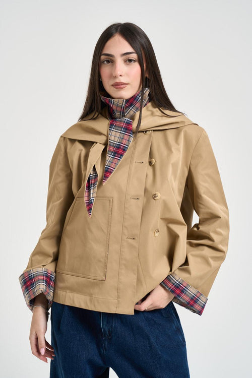 Giacca donna con collo maxi a contrasto cammello