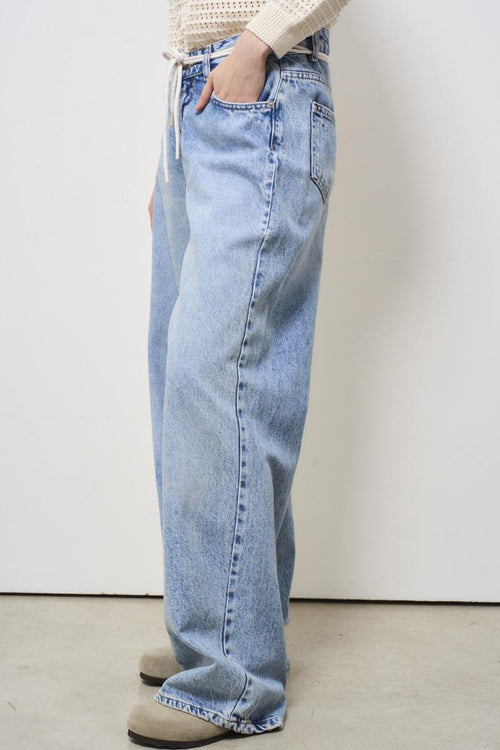 Women's oversized jeans in light denim - 2