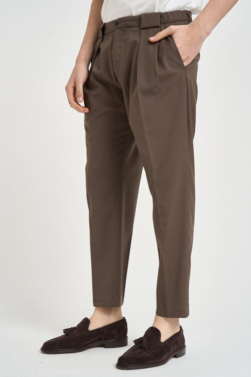Pantalone uomo con pinces marrone - 2