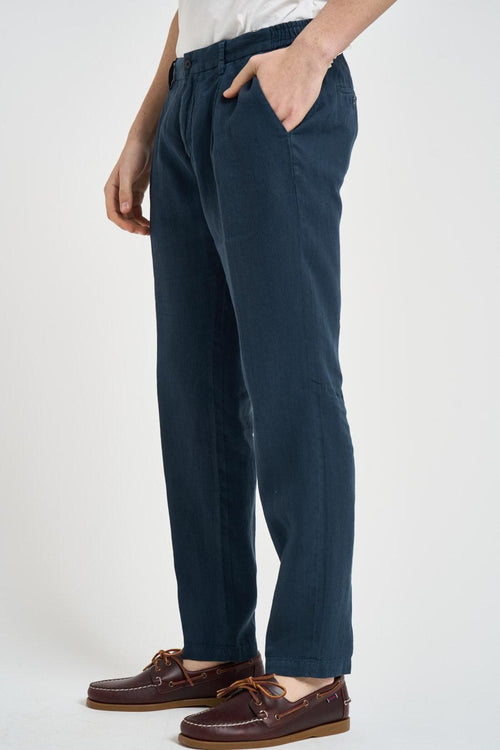 Pantalone uomo con pinces in lino blu - 2