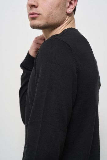 Men's black crew neck sweater - 7