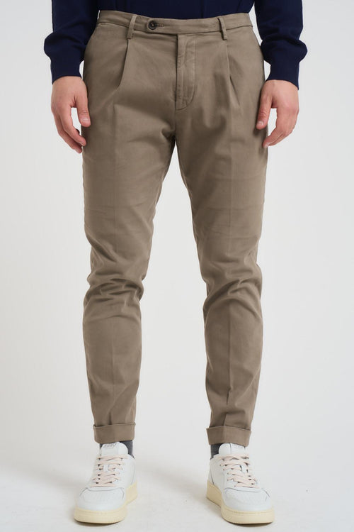 Pantalone uomo con pinces fango