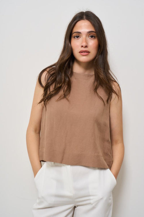 Top donna girocollo cammello
