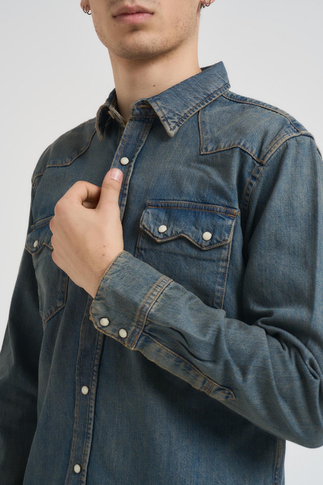 Camicia uomo in denim scuro 12283751 BLU DENIM JACK & JONES 