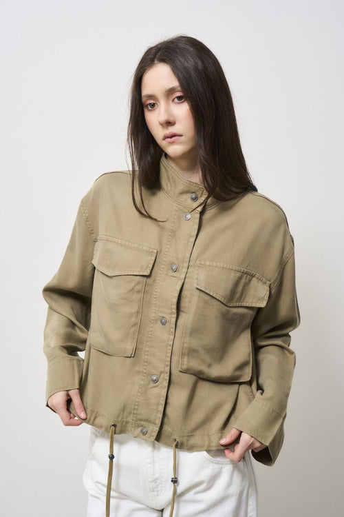 Beige women's shirt with pockets - 2