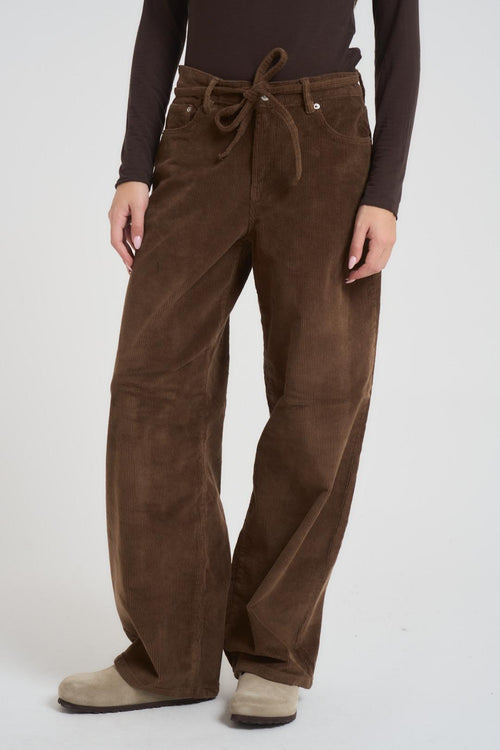 Pantalone donna a palazzo in velluto a costine marrone